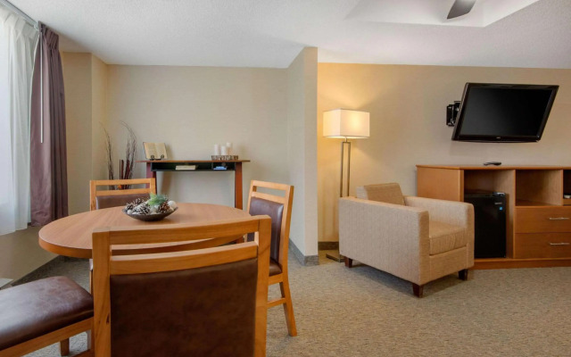 Quality Inn & Conference Centre Downtown