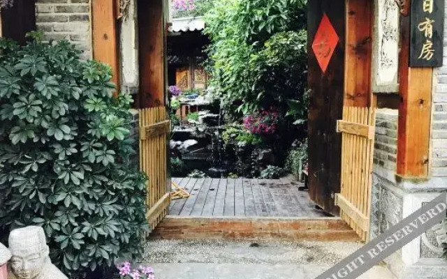 Lijiang Qingyi Inn