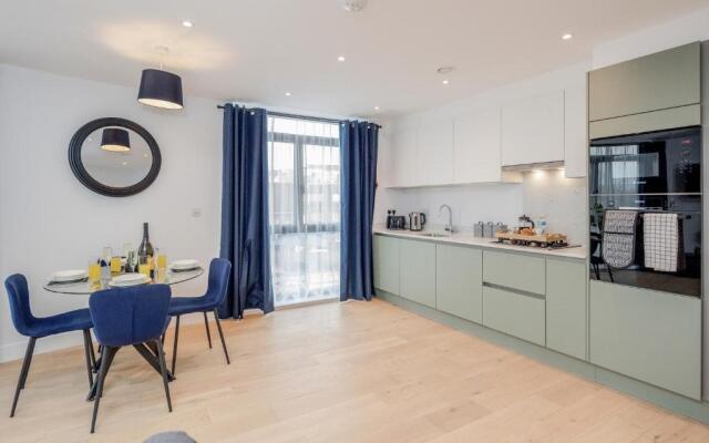 Watford Cassio Deluxe - Modernview Serviced Accommodation