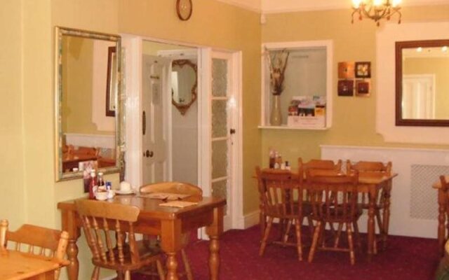 Linden Lodge