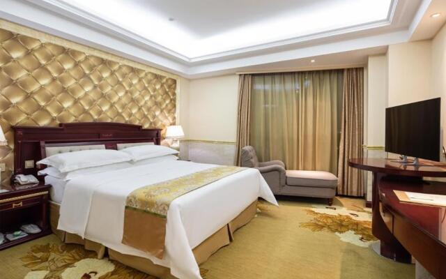 Vienna International Hotel (Taicang Wanda Plaza)