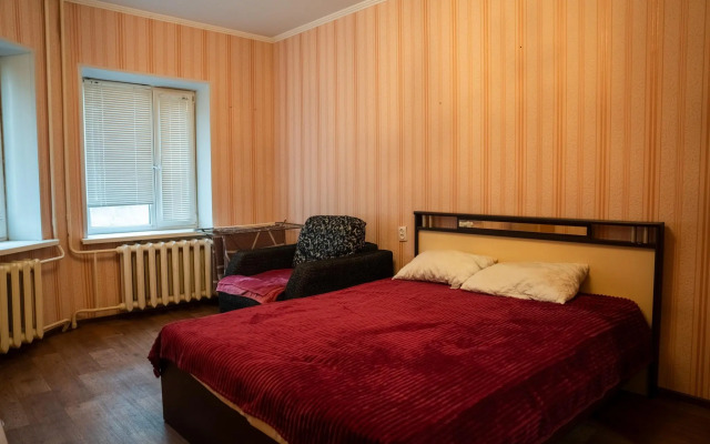 Надым Хаус на Зверева 39