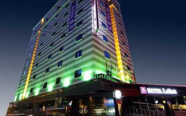 La Nuit Hotel Shinchon