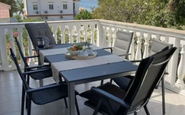Holiday Apartment Petra & Lucija