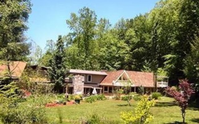 Rock Laurel Bed and Breakfast