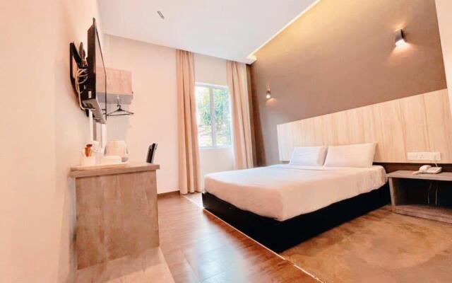 Karang Timur Motel