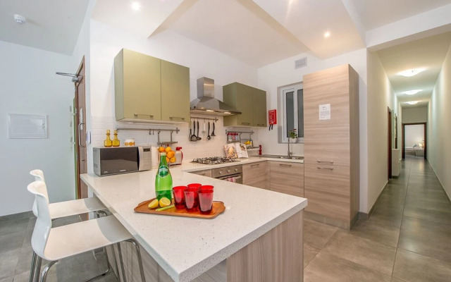 The Hillock North D4