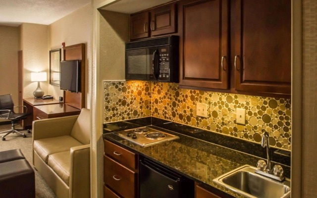 Quality Suites NYC Gateway