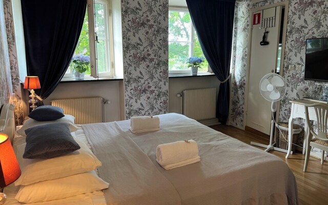 Herrgårds Hotell Gyllene Hästen