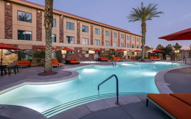 Cannery Hotel & Casino