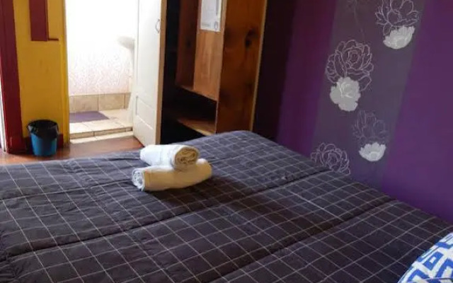 Street Garden Hostel