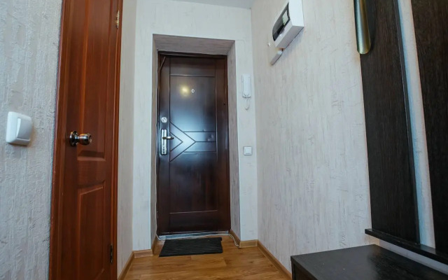 Dzerzhinskogo 10 Dvuhkomnatnye apartamenty v tsentre rjadom s KuzGTU