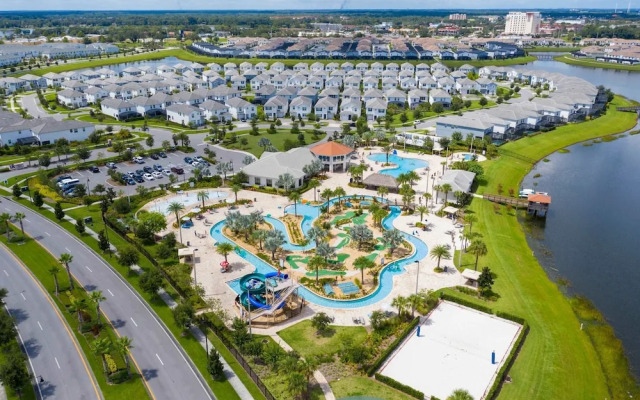 Relax Near Disney 4BR Home With Pool