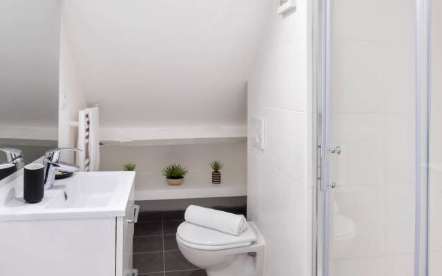 Charming Duplex for 4 in in Paris 11 Popincourt