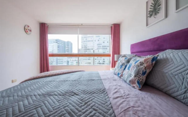 Charming Spacious Apt w City Ocean Views