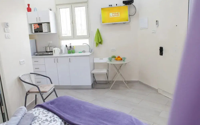 HaSharon, 29