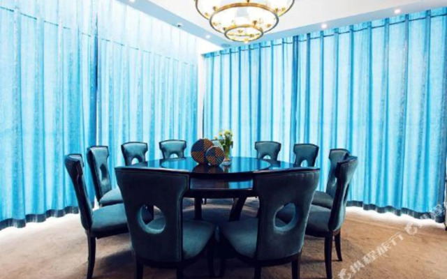 Bailu Zhiyin Hot Spring RV Campground