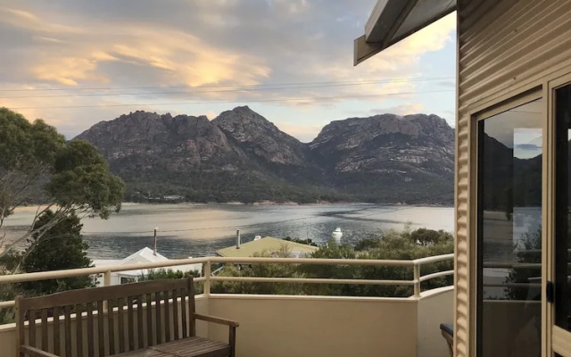 Freycinet Beach House