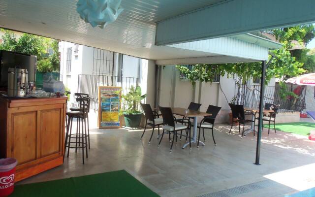 Cam Hotel