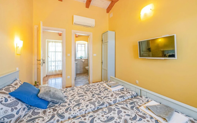 Beautiful Home in Pula With Wifi and 3 Bedrooms