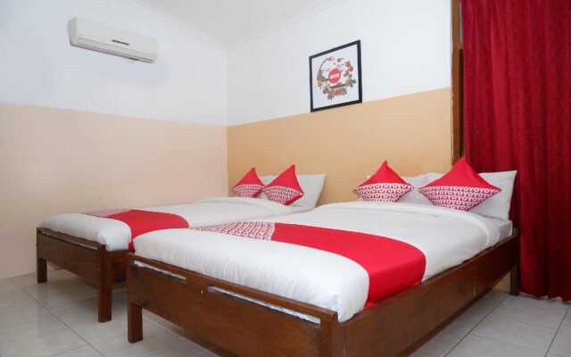 OYO 860 Rajasa Hotel