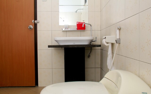 RedDoorz @ Sersan Bajuri