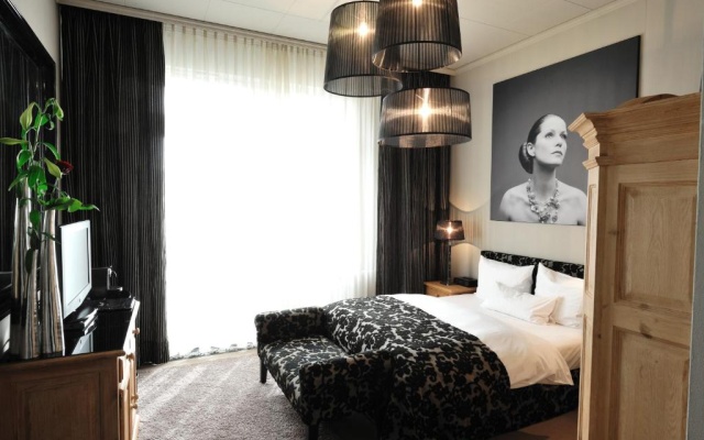 Superior Double room (full double bed)