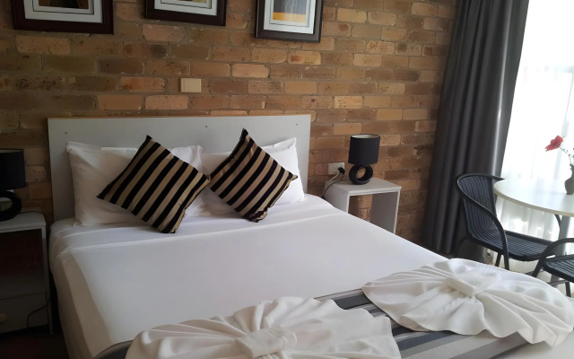Port Stephens Motel – Guest Rooms – Nelson Bay
