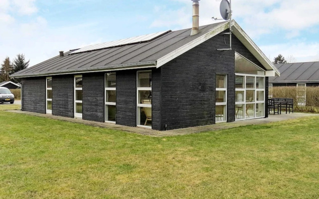 8 Person Holiday Home in Hals-by Traum