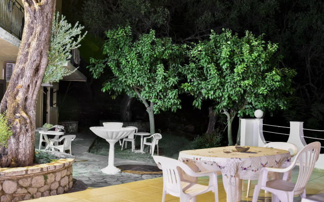 Corfu Room Apartment in the Center of the Island