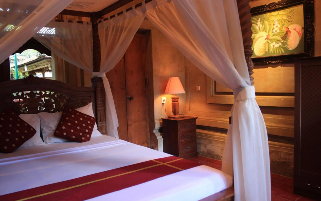 Tungeh Inn – Guest Rooms – Ubud
