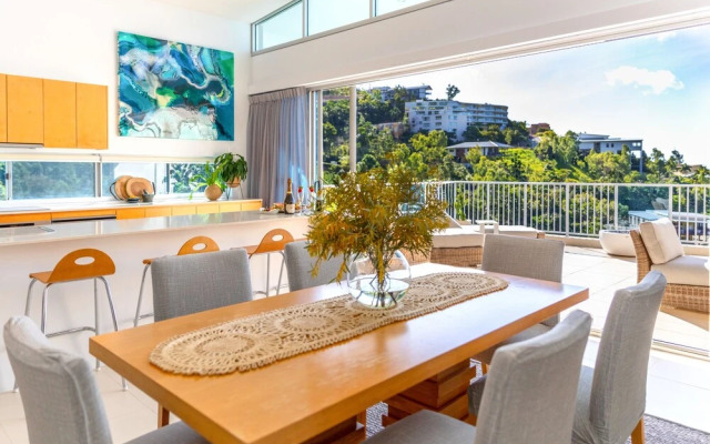 Airlie Beach Penthouse With Pool Near Whitsundays