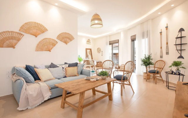 Akl - Chic Apts & Balconies in Batroun