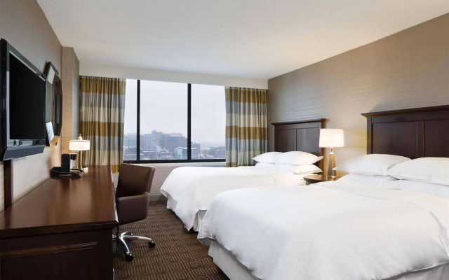 Sheraton Philadelphia University City Hotel