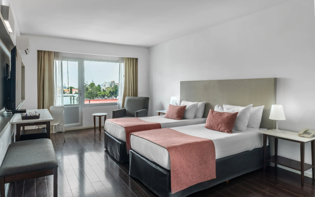 Dazzler by Wyndham Buenos Aires Recoleta