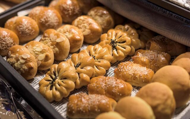 Novotel Shanghai Clover