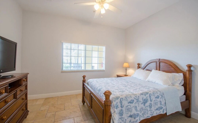 Vistalmar Two Bedroom Deluxe Apartment