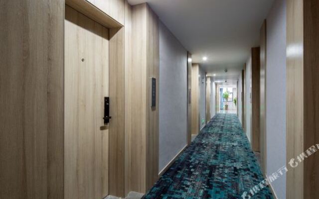 Yuting Hotel (Changsha IFS International Financial Center Wuyi Square Subway Station)