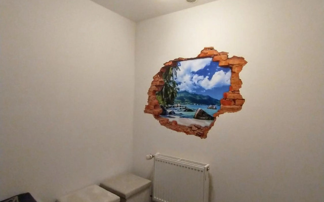 Apartment with a garden