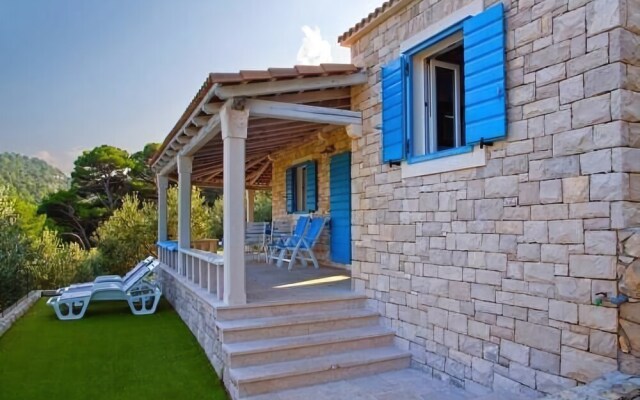 Holiday House Star