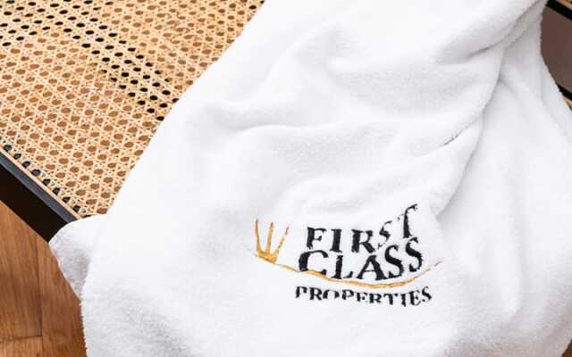 Glyfada First Class Suite