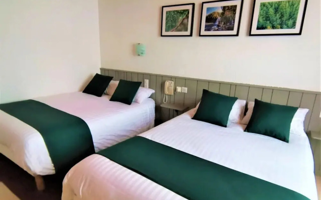 Hotel Les Montagnards