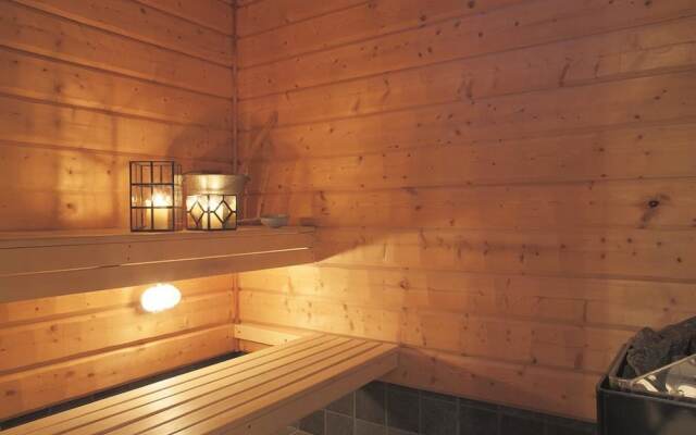 Aurora Cabin