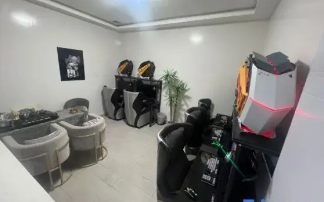 Wanka-HomeStay E-sports Billiards Mahjong Projection B&B