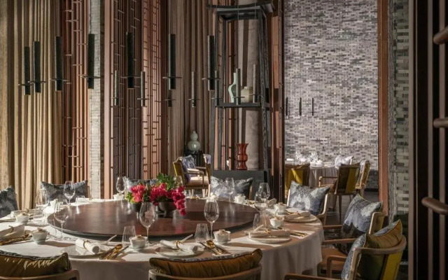 Four Seasons Hotel Bangkok at Chao Phraya River