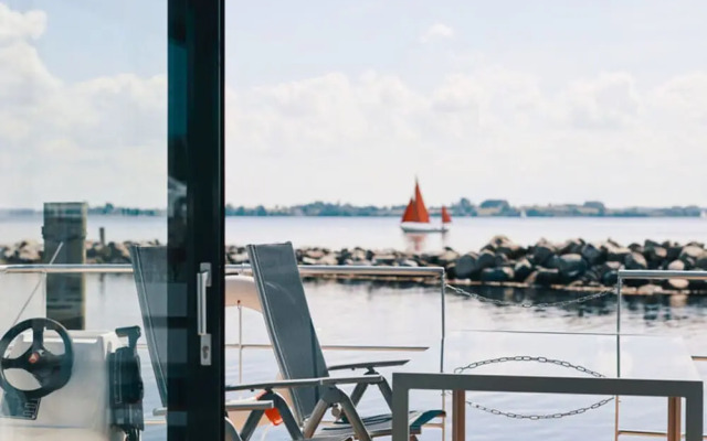 Houseboat in Egernsund at the Marina Minde