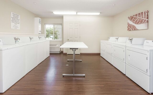 Hawthorn Suites by Wyndham Detroit Auburn Hills