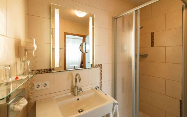 Landhotel & Weingasthof Schwarzer Adler