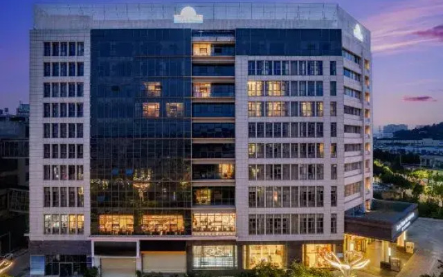 Wyndham Days Square Hotel