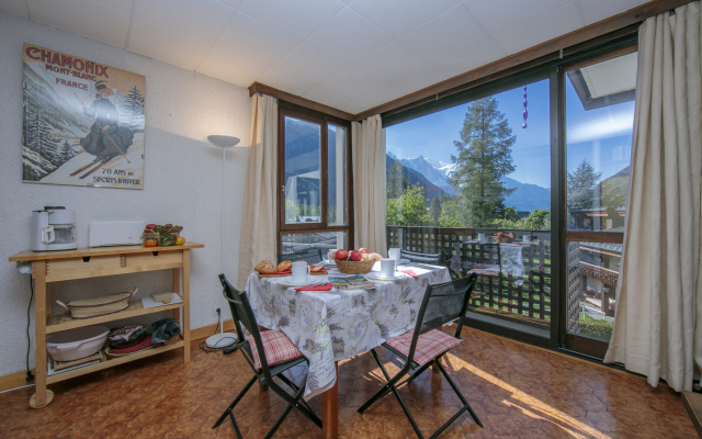 Residence de Lognan- Les Drus 18